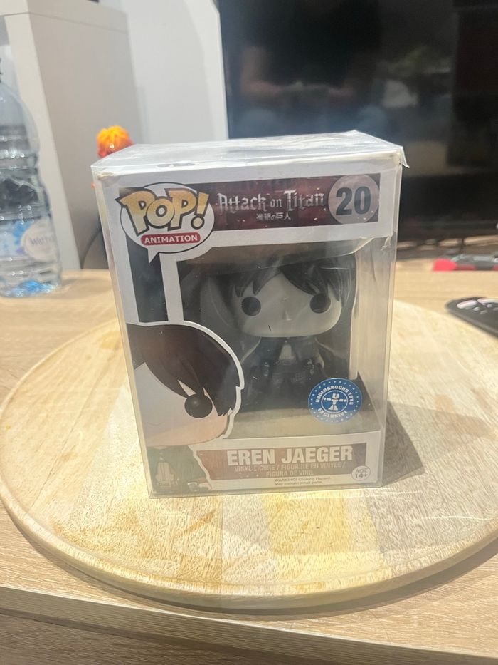 Figurine Funko pop. Attaque des titans - photo numéro 5