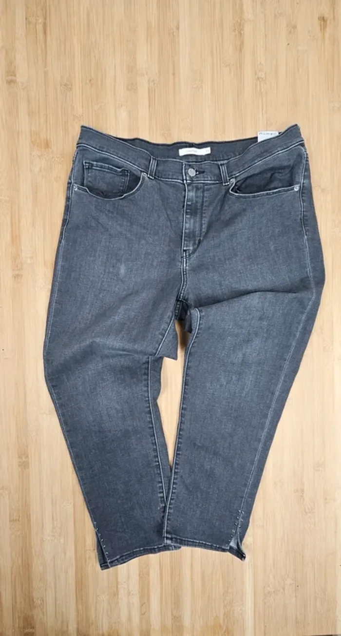 Levi's Classic crop T:48 W33 - photo numéro 6