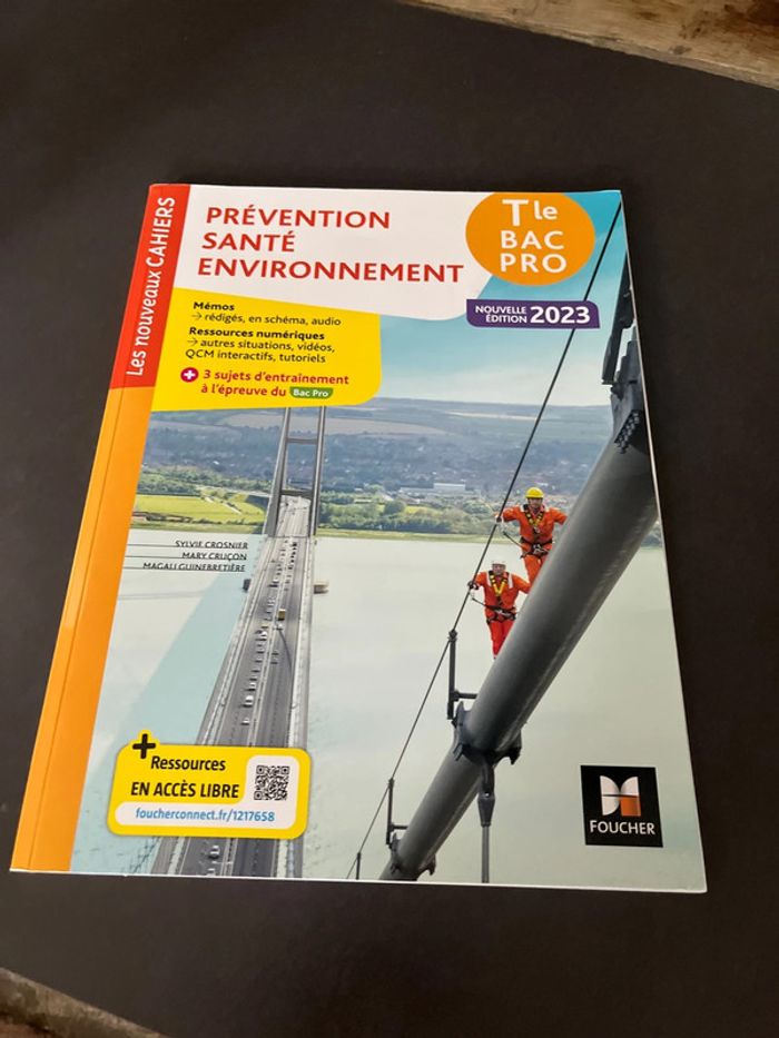 Livre scolaire Prévention, santé, environnement
