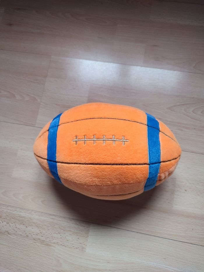 Ballon de rugby peluche