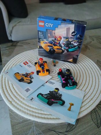 LEGO 60400 Karts et pilotes de Course City