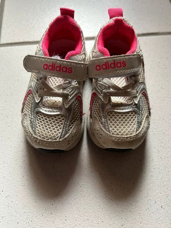 Basket à scratch adidas