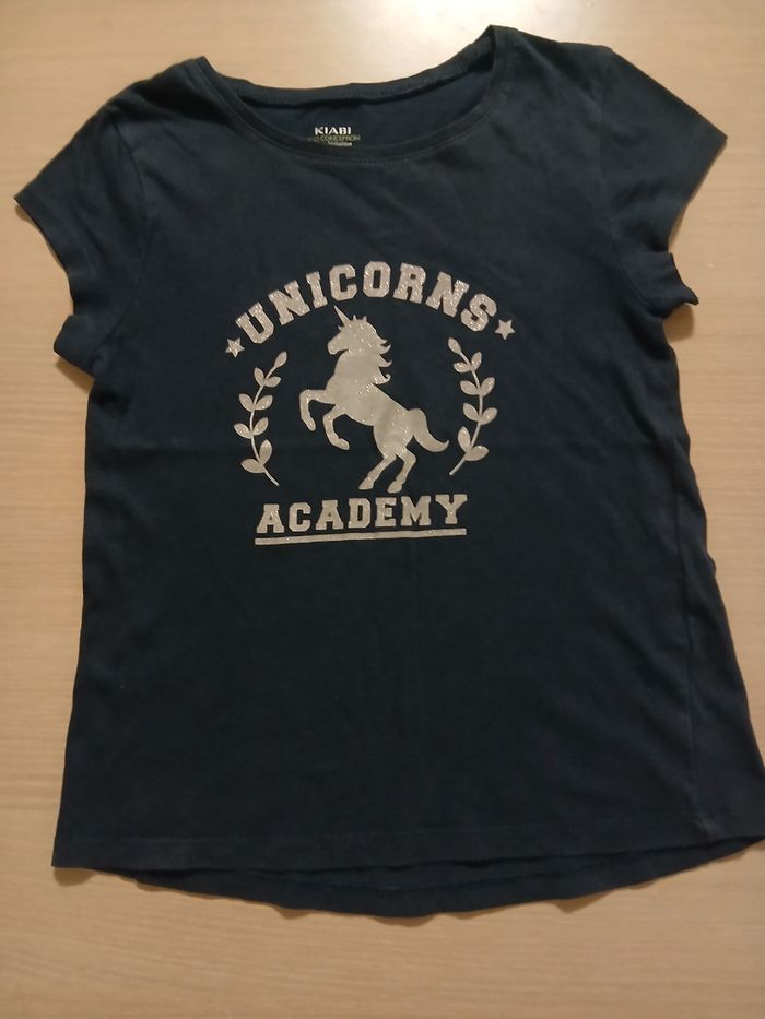 Tee shirt fille en coton taille 8 ans marque kiabi tres bonne etat - photo numéro 3