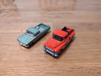 Lot 86 de 2 petites voitures américaines rétro