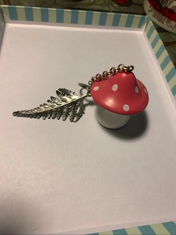 Porte clé champignon feuille