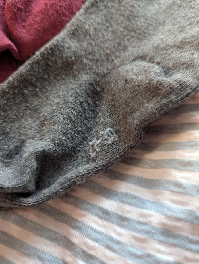 Lot de 3 collants + 1 offert taille 27-30 soit 4-6 ans - photo numéro 7