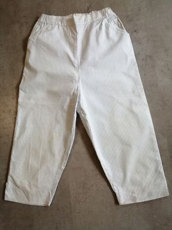 Pantacourt corsair rayé bleu ciel et blanc 10 ans