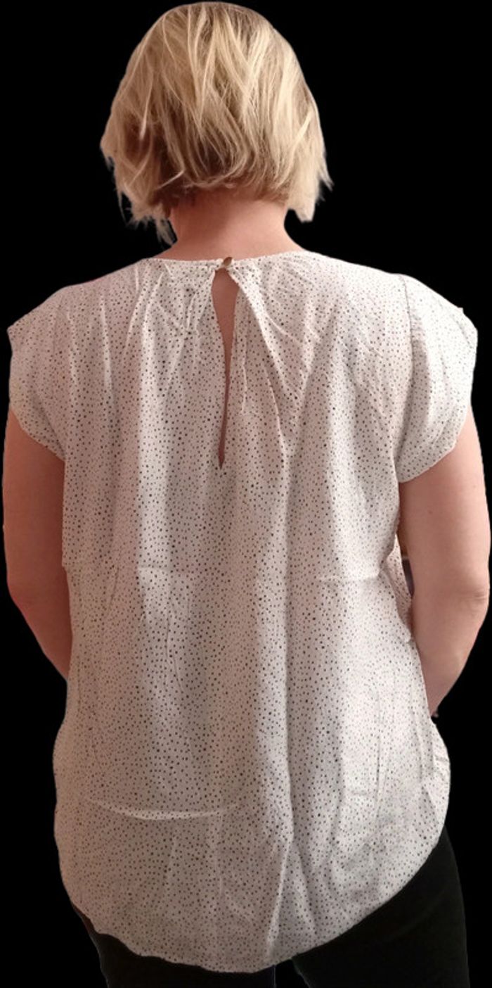 Joli Tee-shirt imprimé pois taille L - photo numéro 2