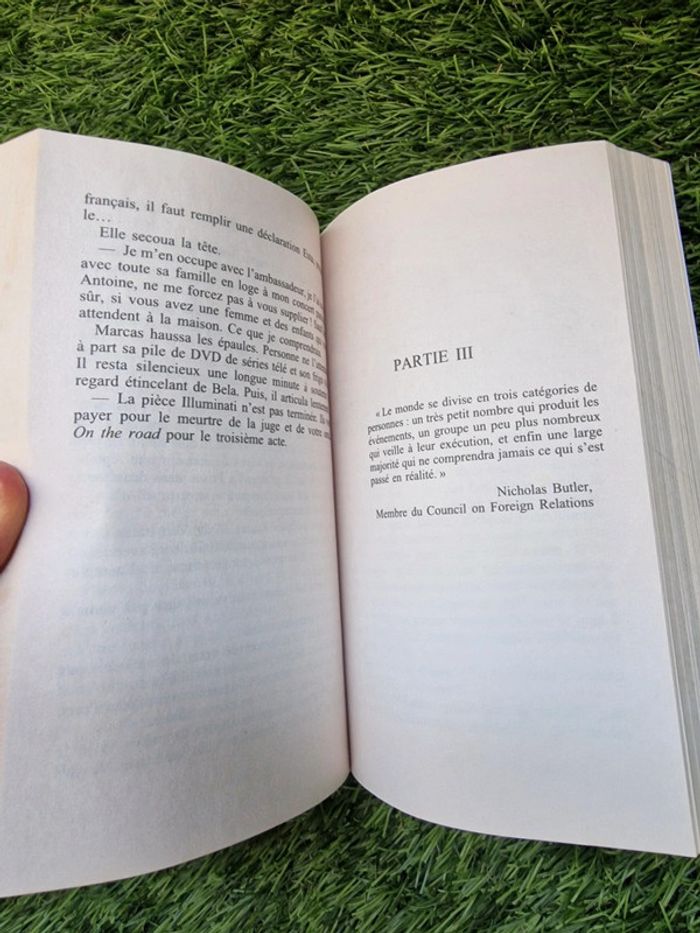 Livre "Le règne des illuminati" - photo numéro 9