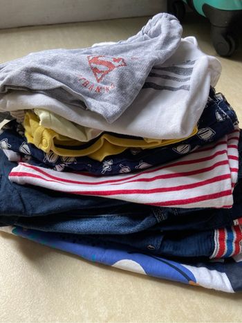 Lot de vêtements