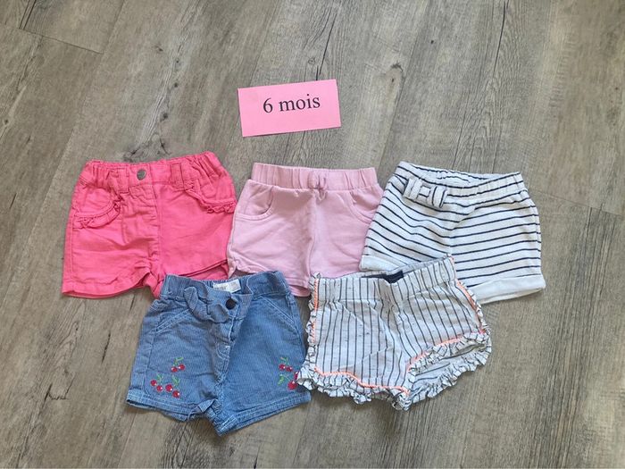 Lot 5 shorts 6 mois