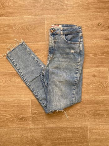 👗Jean skinny bleu clair Jennyfer taille 38