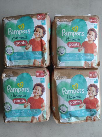 Couches Pampers harmonie/ pants