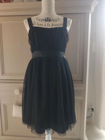 Sublime robe noire à bretelles satin et Tulle Vero Moda taille 38