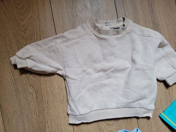 Sweat léger 9 mois neuf