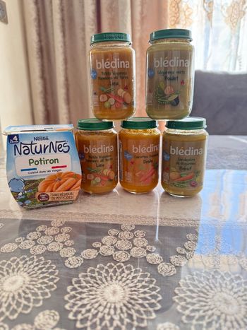 Lot de nourritures pour bébé – jamais ouvertes – 