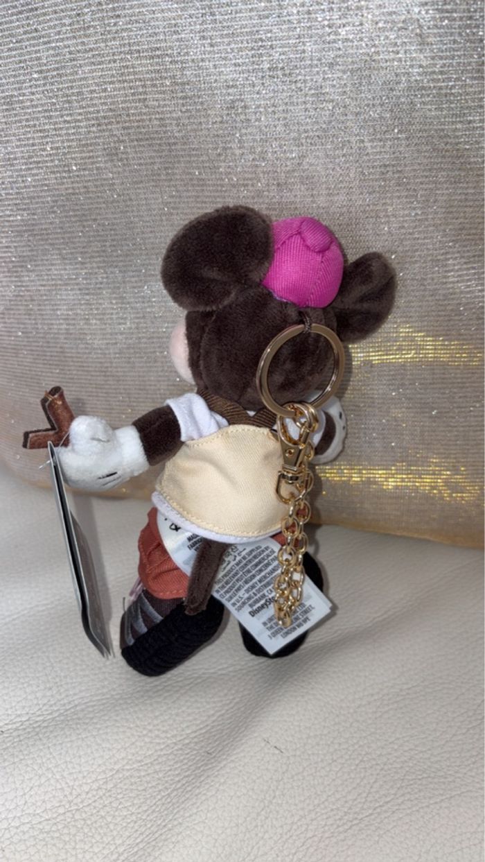 Disney Store - Porte-clés Peluche Mickey Explorateur - Neuf - photo numéro 2