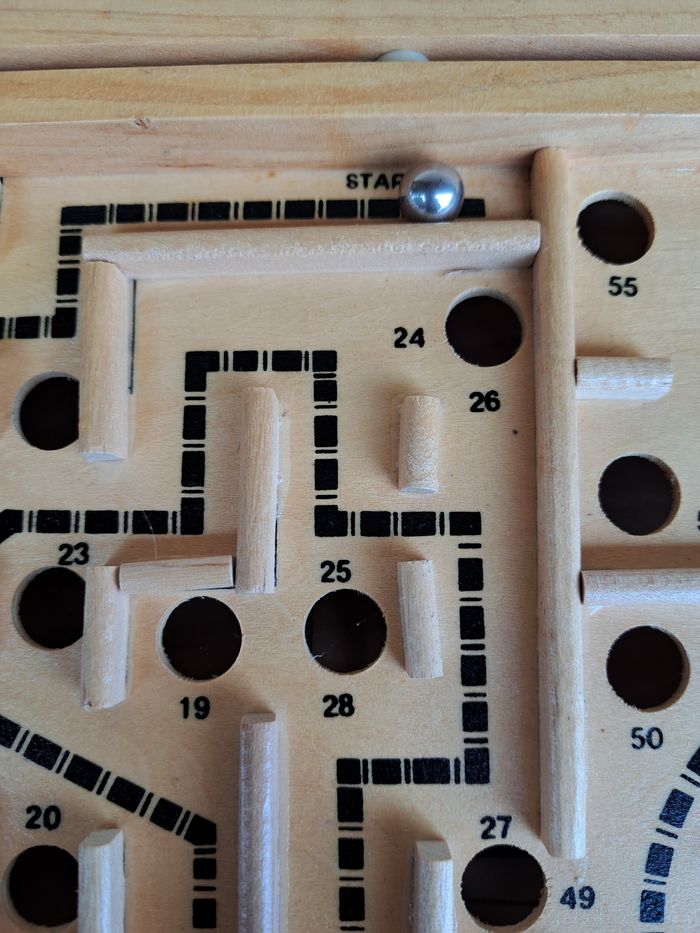 Jeu de labyrinthe en bois - photo numéro 3