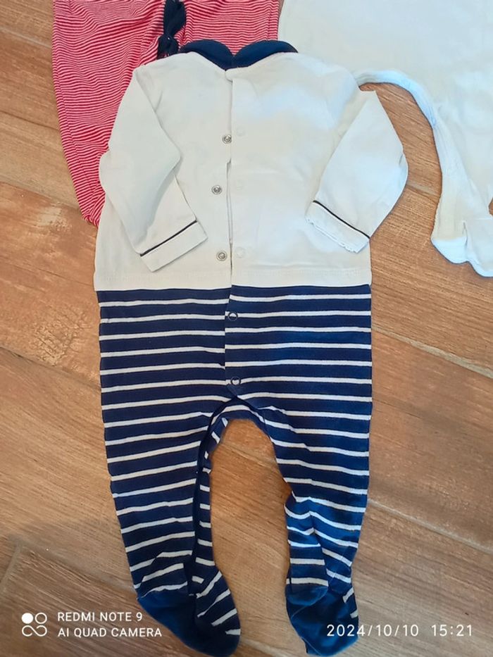 Ensemble 3 pyjamas fins pour demi saison Petit Bateau 6 mois - photo numéro 5