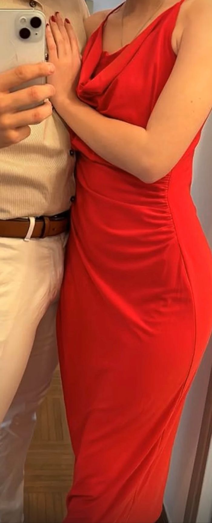 Robe longue rouge - photo numéro 3