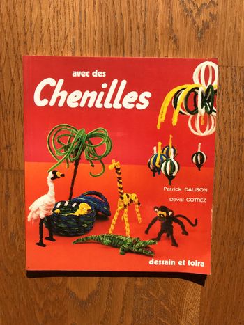 Avec des chenilles - Dessain et Tolra