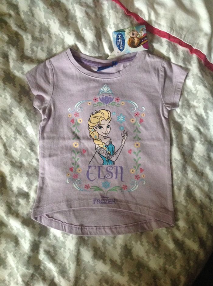 Tee shirt Reine des Neiges 2 ans Neuf