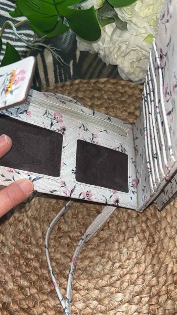 Pochette portable, portefeuille - photo numéro 8