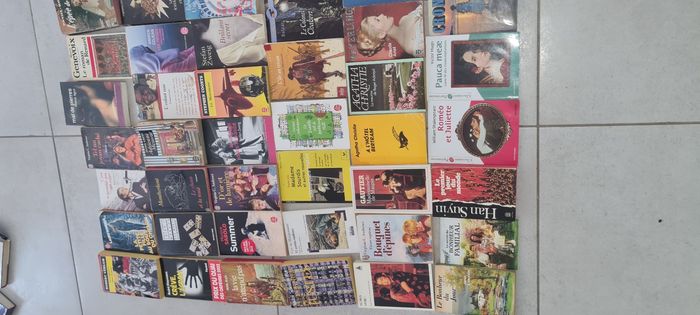 Livres gros lot - photo numéro 2