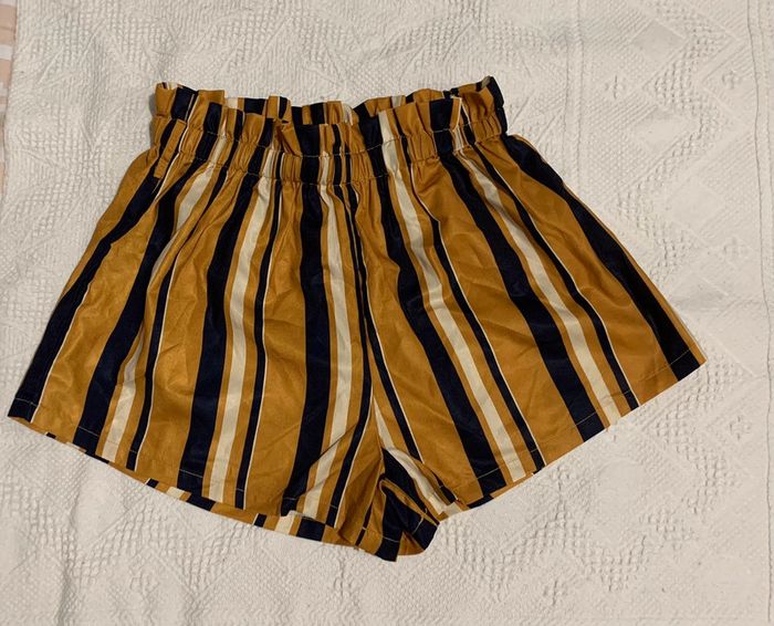 Short rayé - photo numéro 2