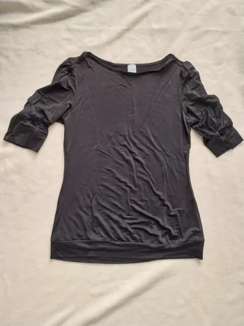 Haut noir manche 3/4 T2