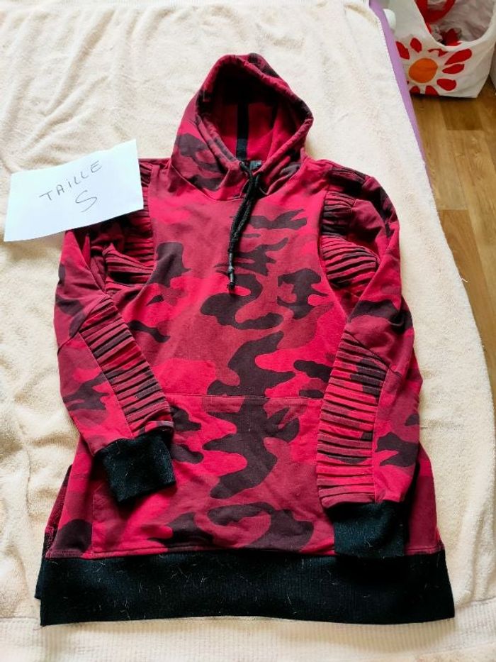 Sweat long à capuchec