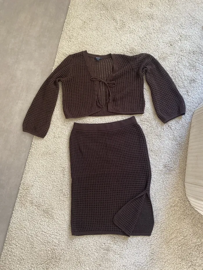 Ensemble en crochet marron Esmara