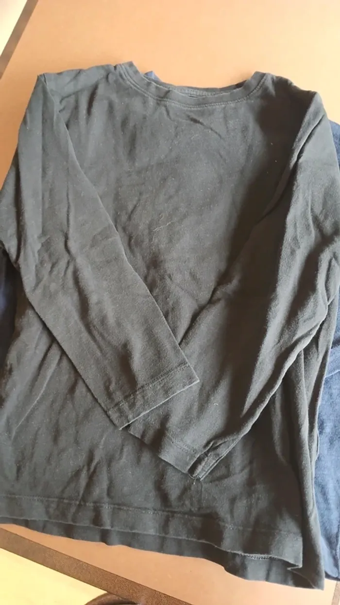 Lot 5 t-shirts Zara - photo numéro 3