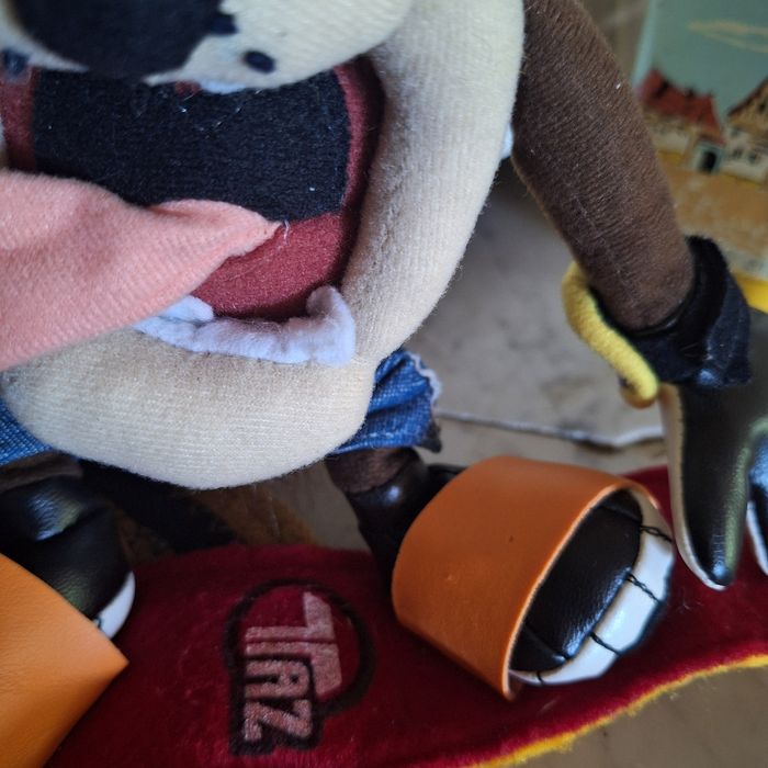 Taz sur son skate board - photo numéro 7