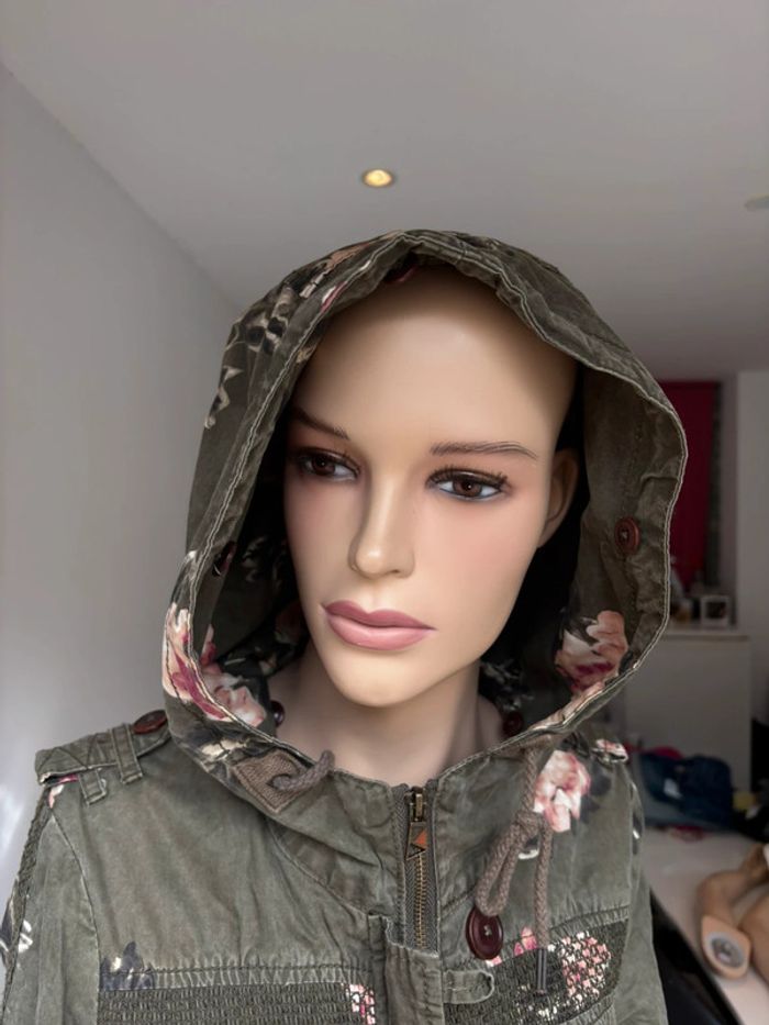 Veste khujo avec capuche modèle à fleurs - photo numéro 10