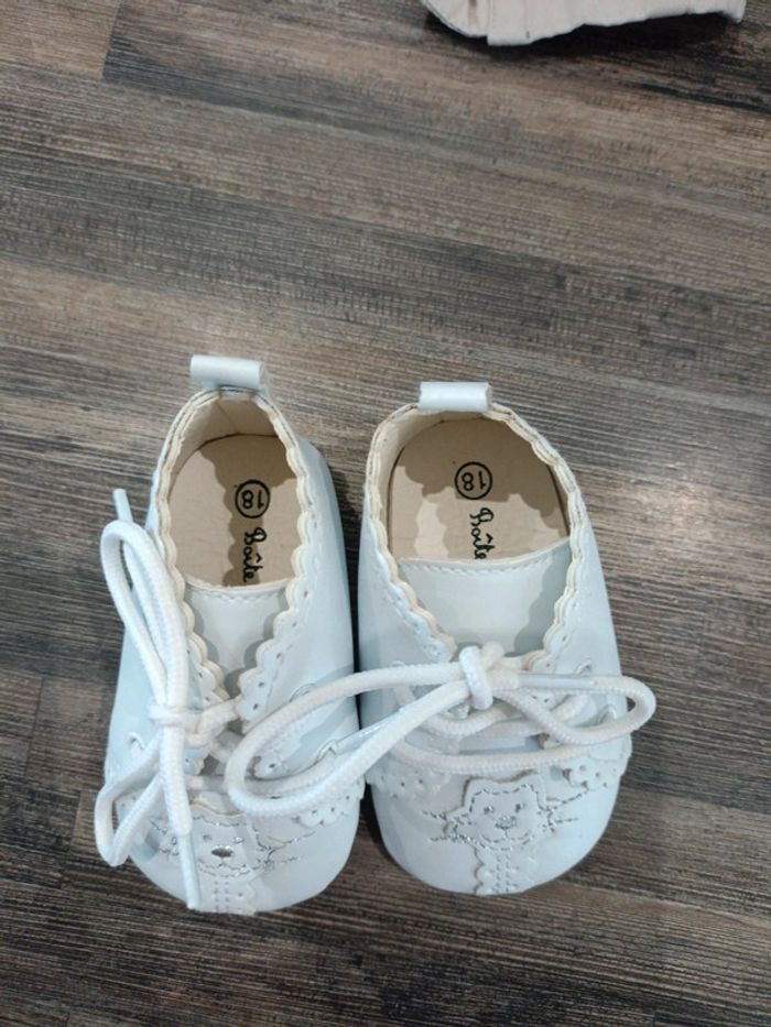 Chaussure bébé - photo numéro 2