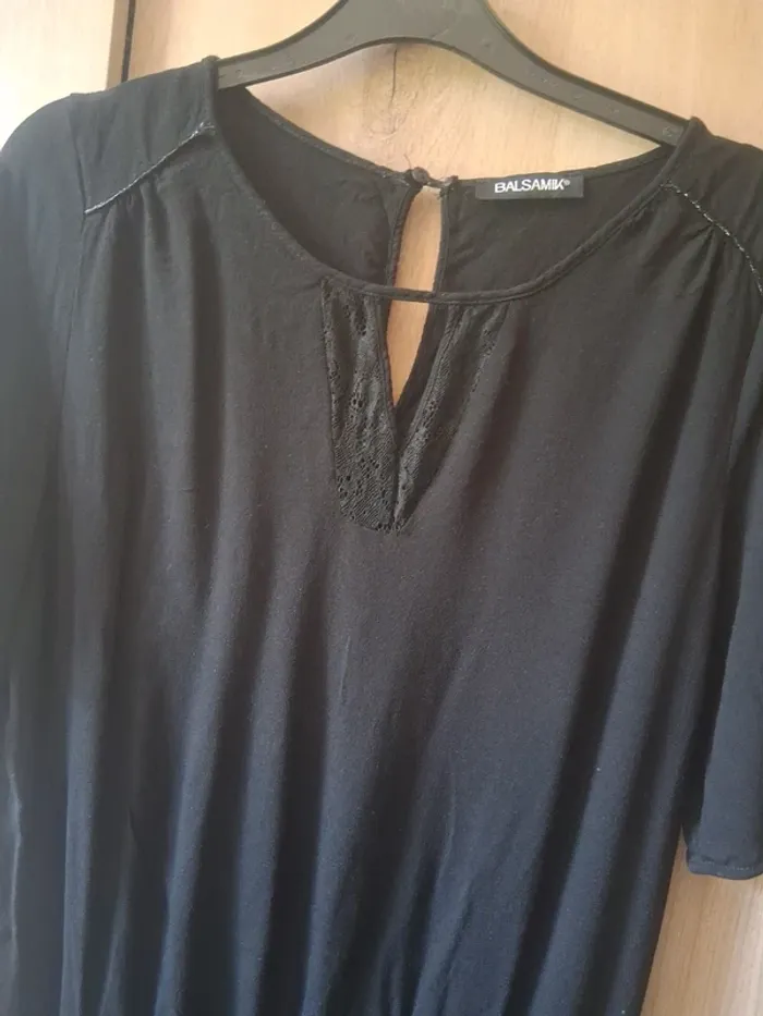 Robe noire - photo numéro 3