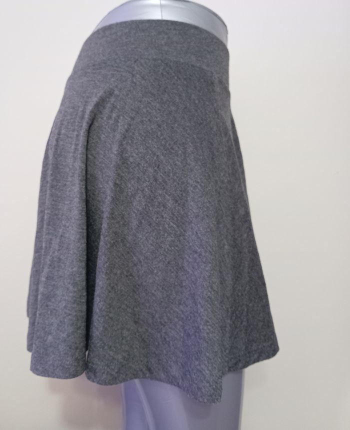 jupe patineuse Jennyfer - photo numéro 2