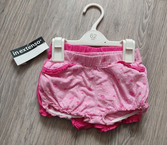 Lot de 2 shorts neufs 3 mois - 62 cm