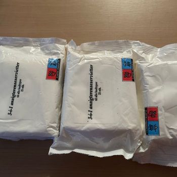 Lot de 3 paquets de lingettes démaquillante neuve