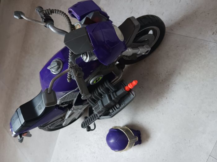 Moto Max Steel avec casque et 2 missiles Mattel - photo numéro 2