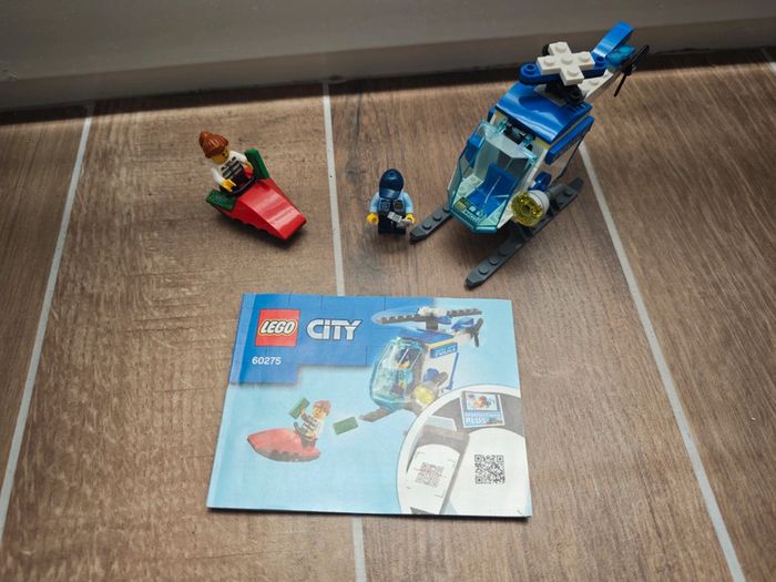 Lego city 60275 - photo numéro 2