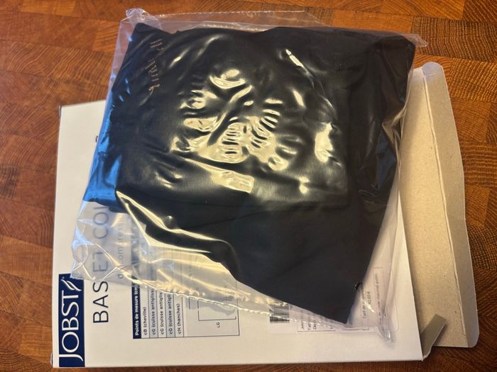 Collant maternité (bas de contention ) neuf et noir - photo numéro 4