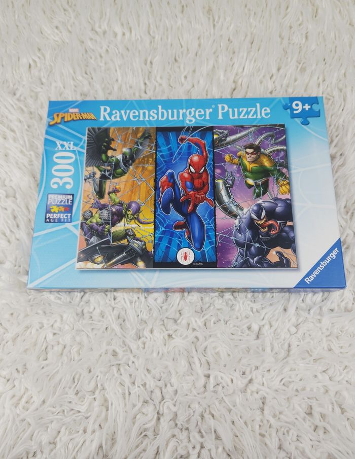Puzzle XXL 300 pièces Spiderman Marvel marque Ravensburger 🎅