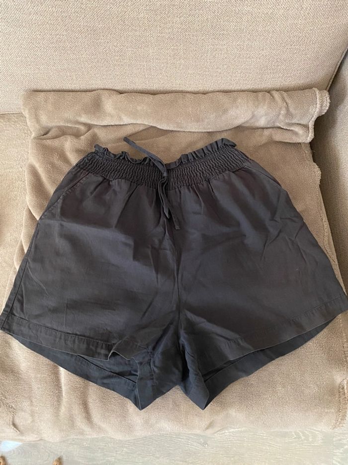 Short gris délavé