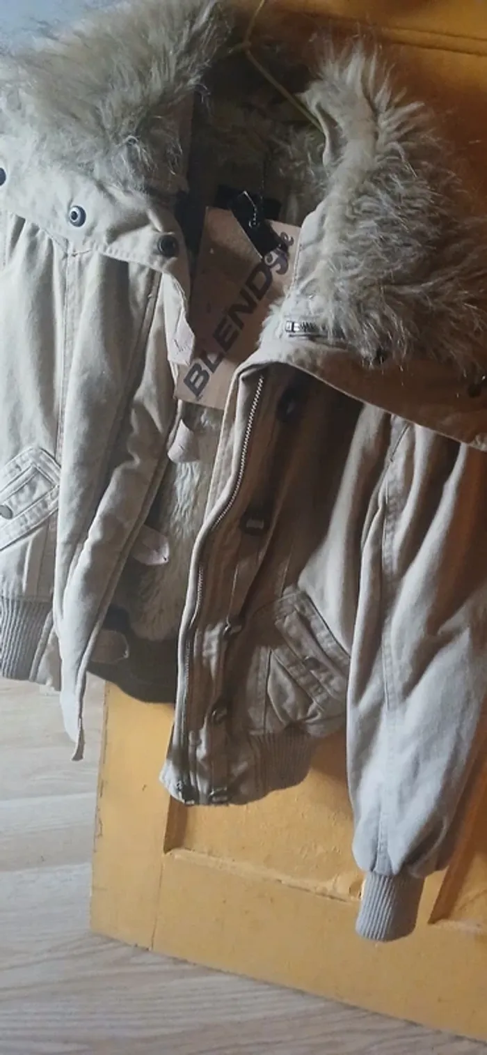 Blouson beige clair - photo numéro 2