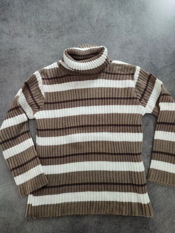 Pull fin col roulé