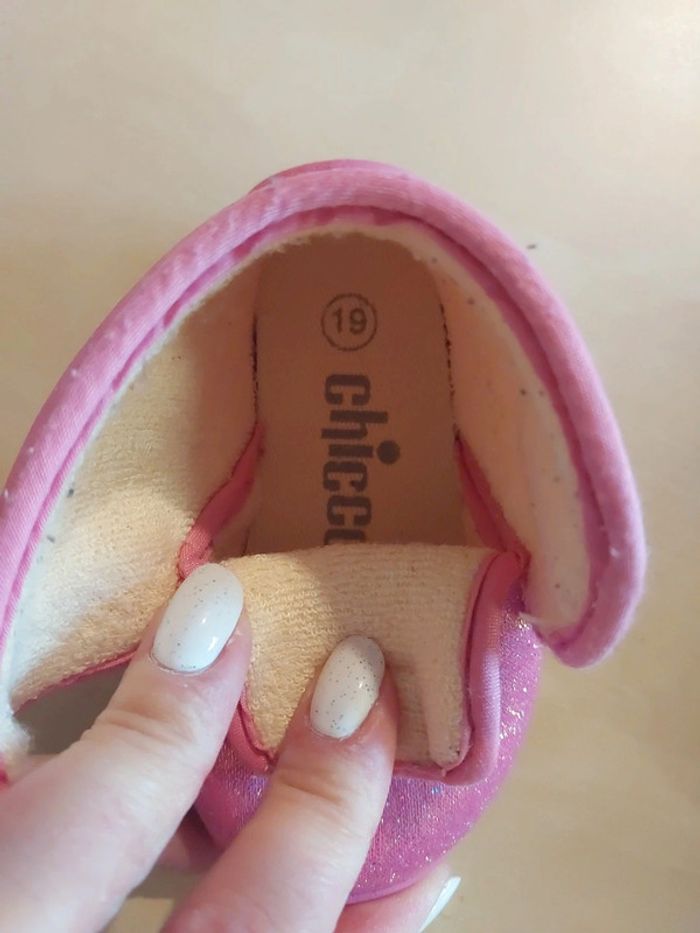 Chaussons chicco t.19 - photo numéro 2