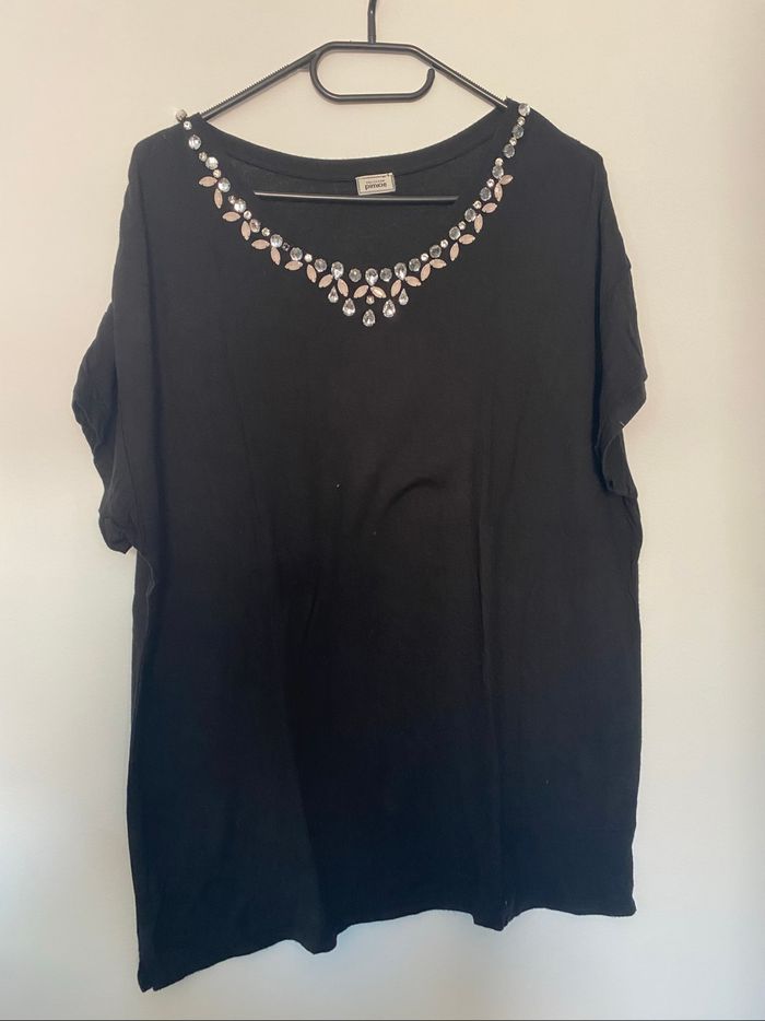 Tee shirt