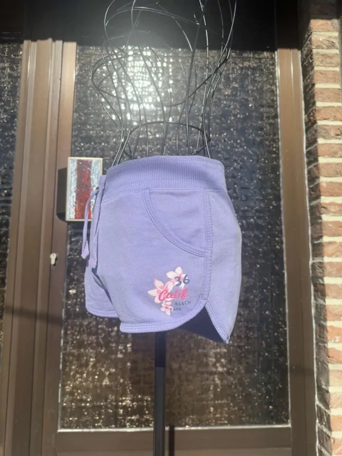 Short mauve clair sport H&M Taille 164